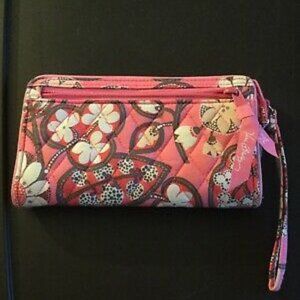Used Vera Bradley Front Zip Wristlet in Blush Pink